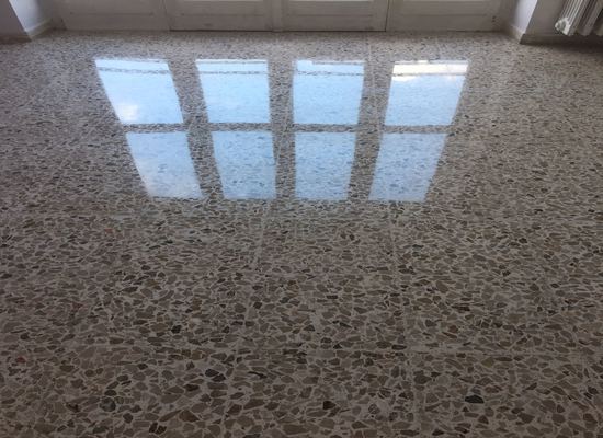 Foto Lucidatura pavimenti in marmo Torino e provincia